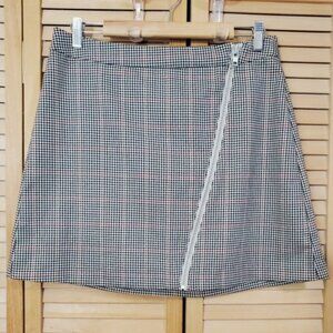 Arizona Juniors' Plaid Mini Skirt With Diagonal Zipper Detail Size 13